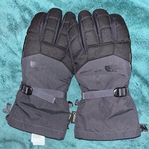 The North Face Gore-Tex gloves men’s large authentic & excellent condition